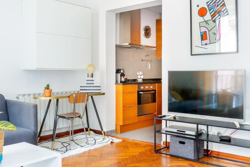 Malasana Beautiful Design Apartment 2Bed 2Bath 마드리드 외부 사진
