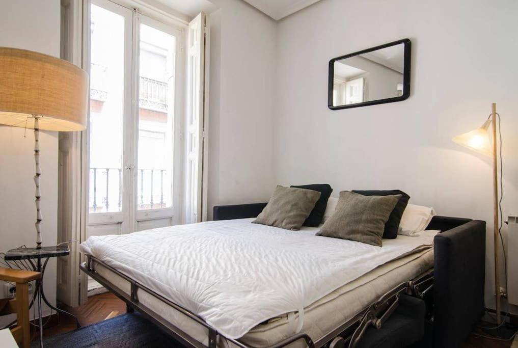 Malasana Beautiful Design Apartment 2Bed 2Bath 마드리드 외부 사진